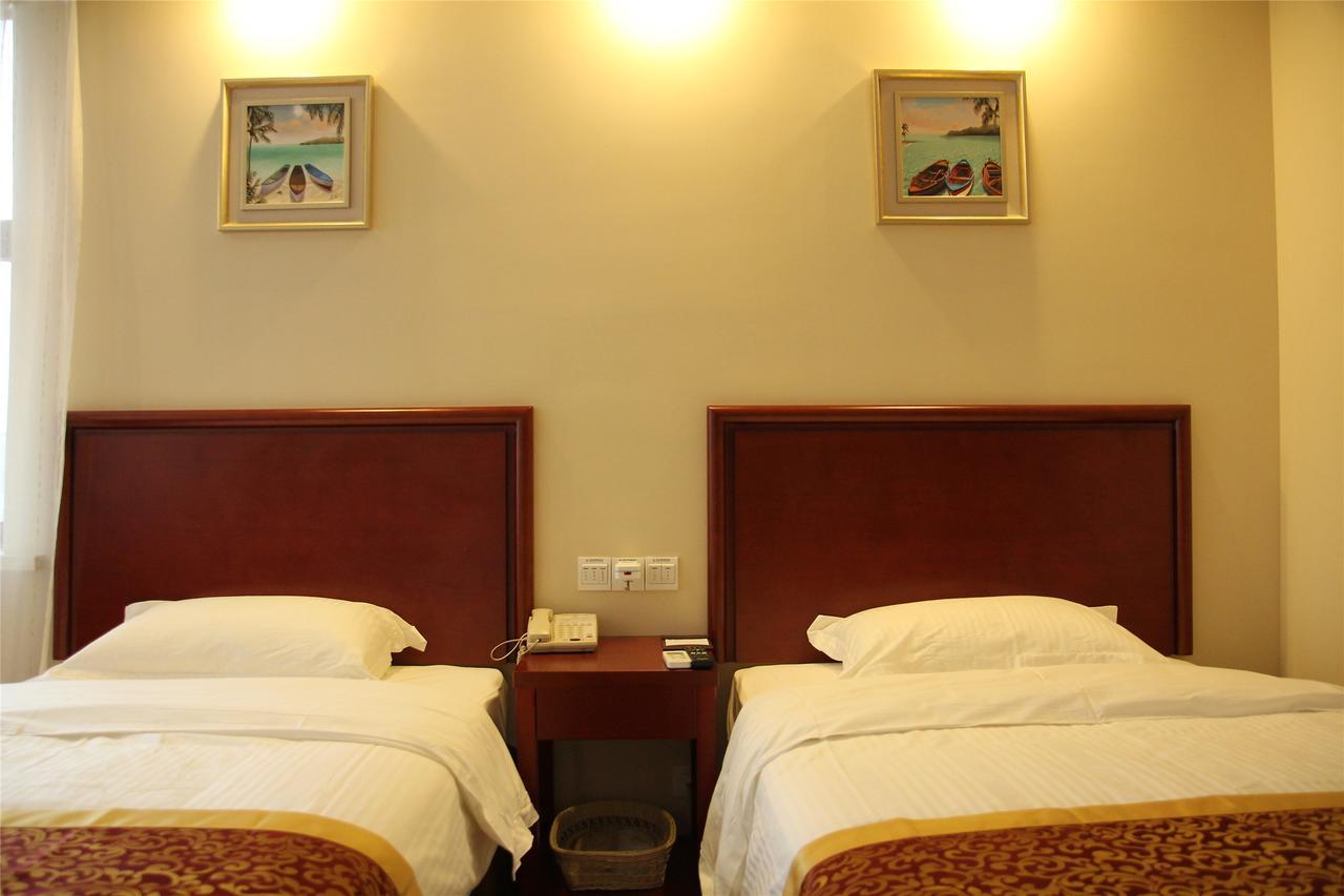 Greentree Alliance Shanghai Chongming Bayi Road Walking Street Hotel Exterior photo