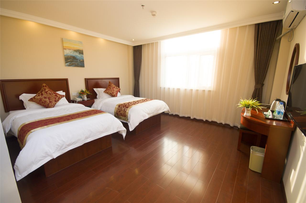 Greentree Alliance Shanghai Chongming Bayi Road Walking Street Hotel Exterior photo