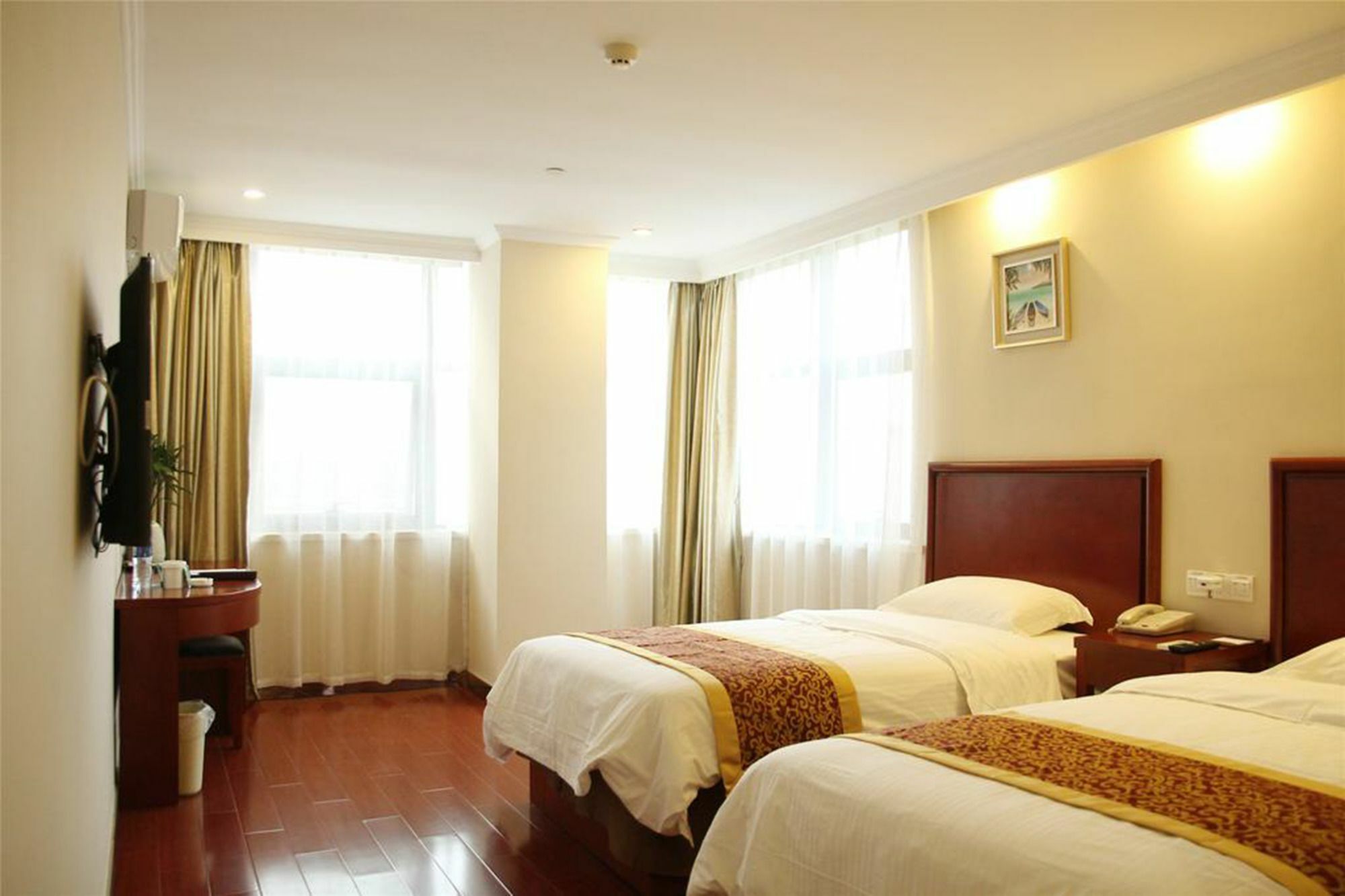 Greentree Alliance Shanghai Chongming Bayi Road Walking Street Hotel Exterior photo